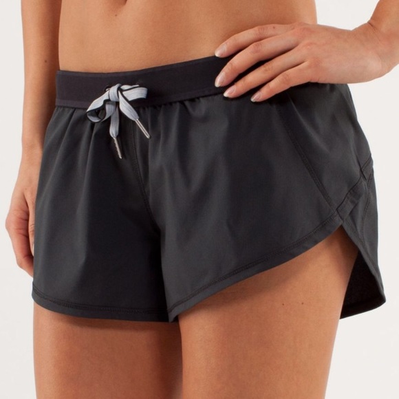Lululemon Run : Roll down Shorts - Picture 3 of 8